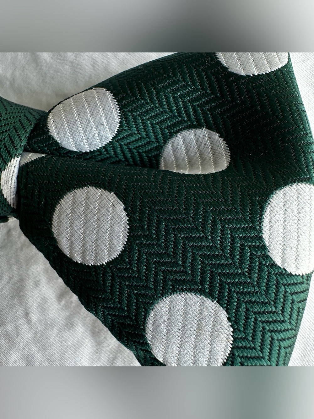 Vintage Royal Rust Resistant Bow Tie Green White Polka Dots - Picture 3 of 8